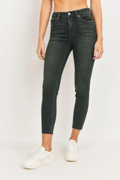 *LORA HIGH RISE COPPED SKINNY WASHED BLACK DENIM