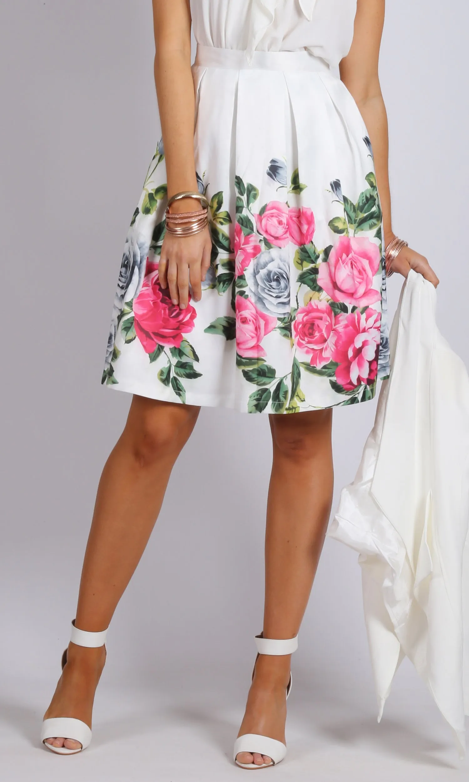 VS7201TB Front Pockets A line Roses Skirt (Pack)